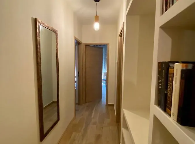 With Balcony And Free Parking Apartmán